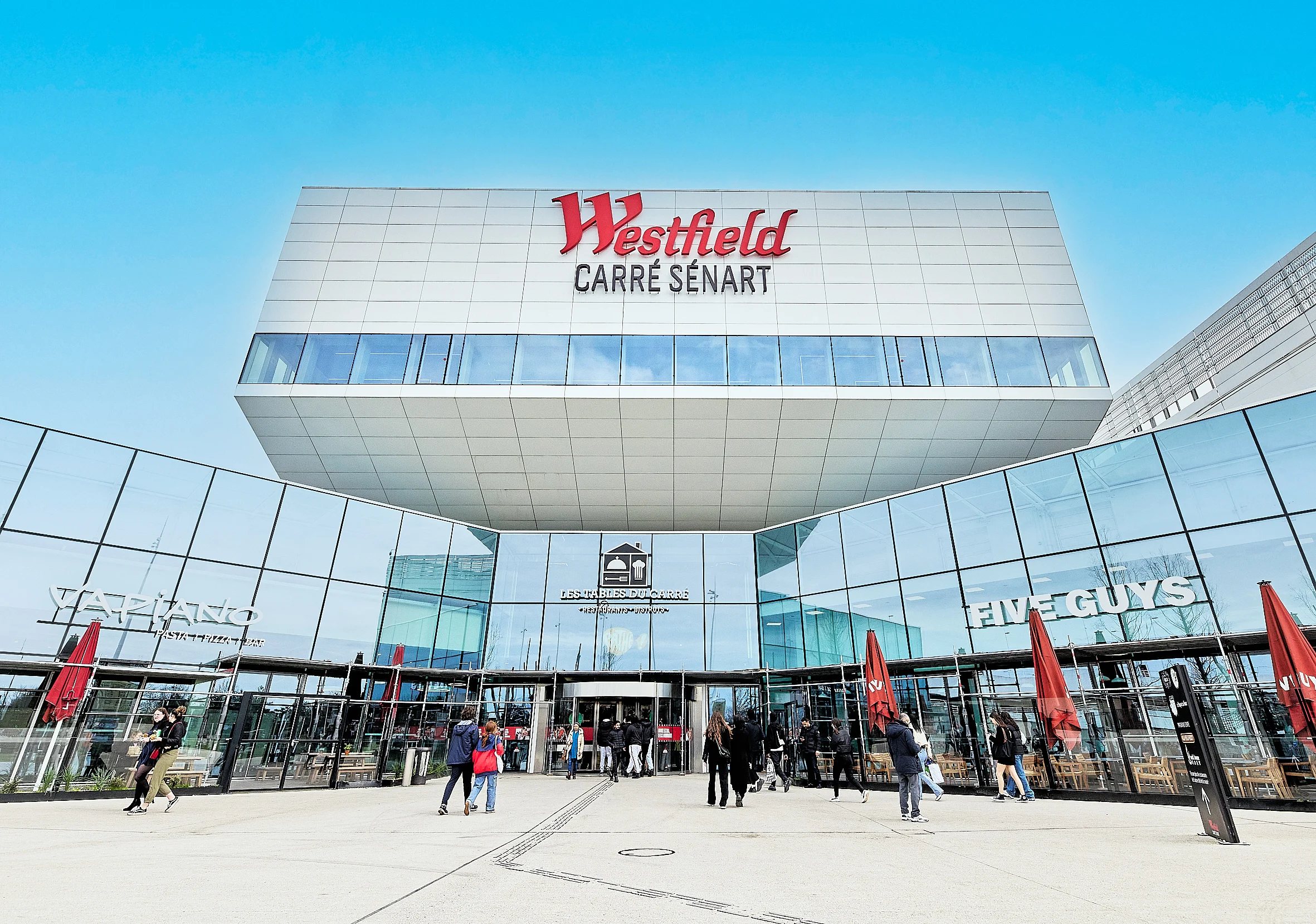 Façace du centre commercial Westfield Carré Sénart